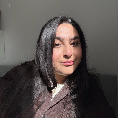Zoha Omer - HFW
